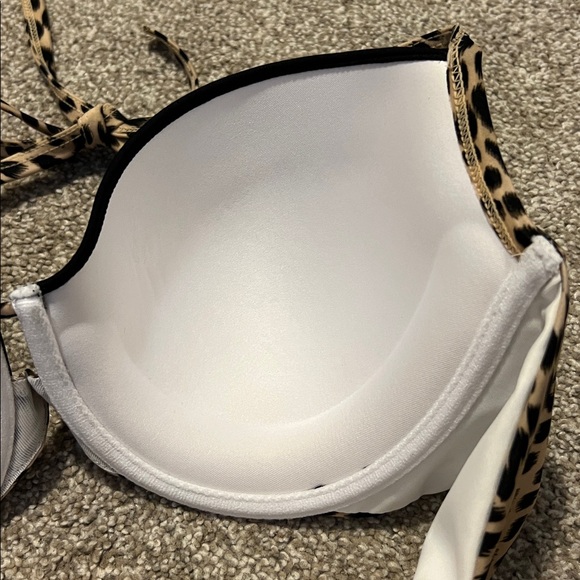 Victorias Secret Leopard Print Push-Up Swim Suit Top - Picture 5 of 9